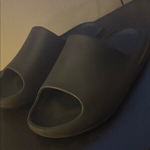 Black Slides/Sandals Size 10 men’s (NOT YEEZY SLIDES)